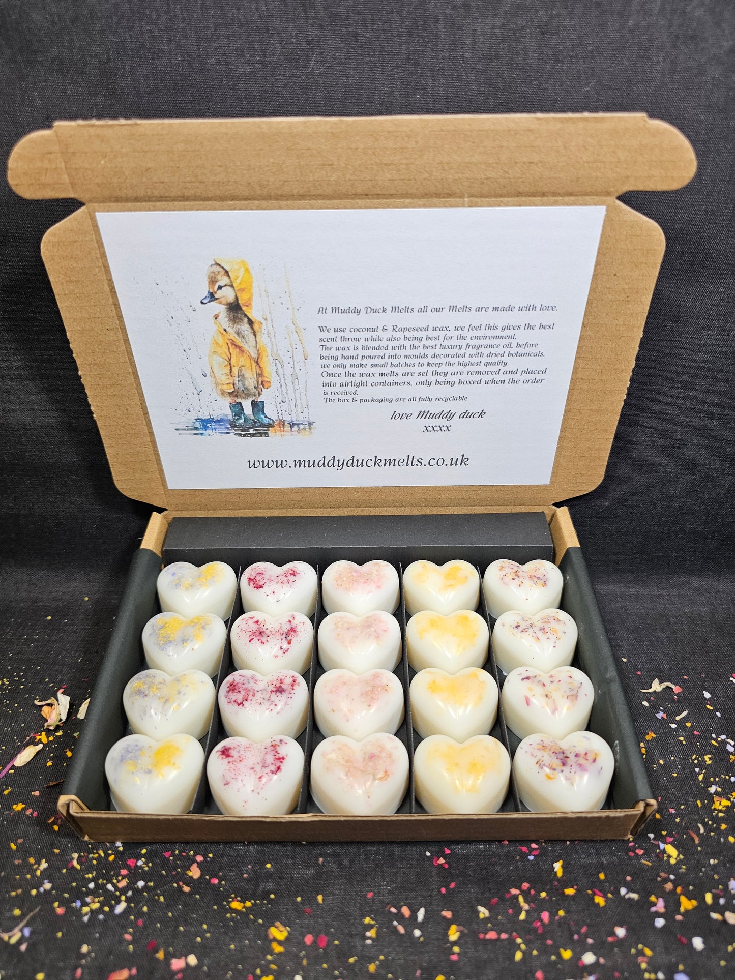 Summer Holiday Collection of 20 heart wax melts in gift box