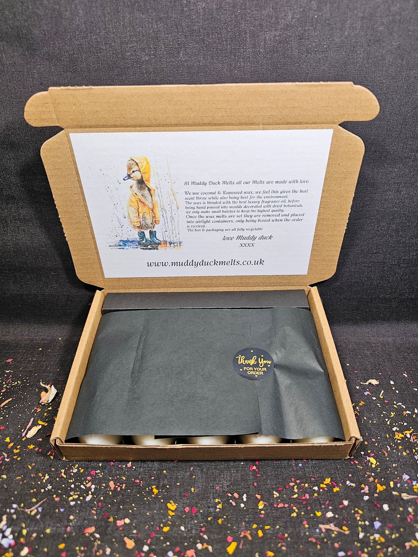 Summer Holiday Collection of 20 heart wax melts in gift box